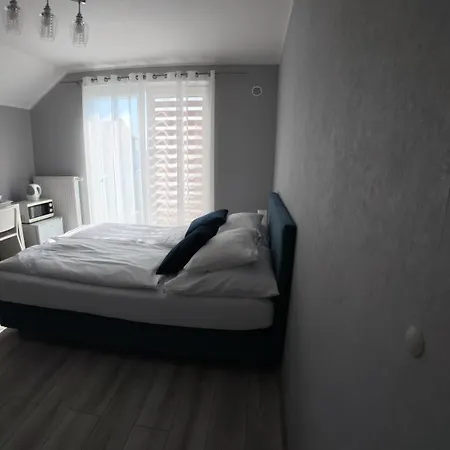 Homestay Bryant - &